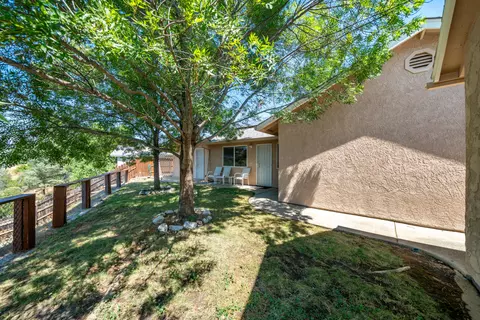 Exterior - 16863 Winchell Dr, Redding, CA 96003 photo 17 of 26