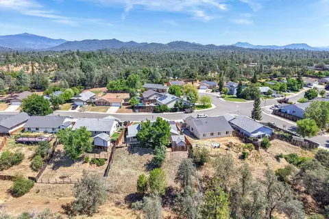 View/Area - 16863 Winchell Dr, Redding, CA 96003 photo 8 of 12