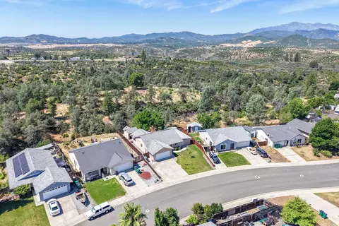 View/Area - 16863 Winchell Dr, Redding, CA 96003 photo 5 of 12