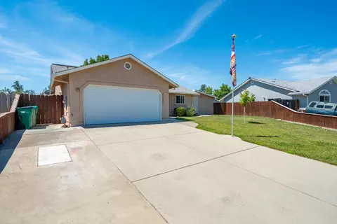 Exterior - 16863 Winchell Dr, Redding, CA 96003 photo 3 of 26