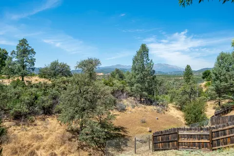 Exterior - 16863 Winchell Dr, Redding, CA 96003 photo 19 of 26
