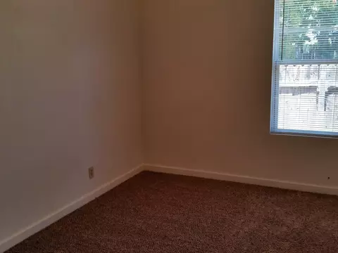 Bedroom - 2720 Akard Ave, Redding, CA 96001 photo 5 of 5