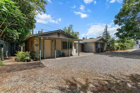 Exterior - 2720 Akard Ave, Redding, CA 96001 photo 3 of 15