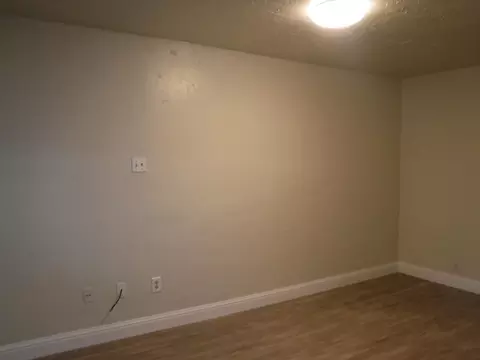 Living - 2720 Akard Ave, Redding, CA 96001 photo 1 of 3