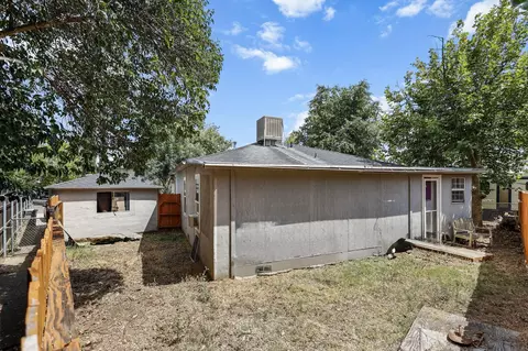 Exterior - 2720 Akard Ave, Redding, CA 96001 photo 15 of 15