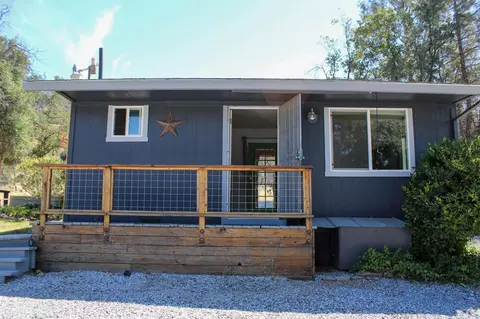 Exterior - 20952 Dorothy Ln, Redding, CA 96003 photo 3 of 12