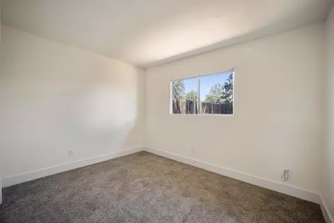 Bedroom - 5574 Mountain View Dr, Redding, CA 96003 photo 1 of 2