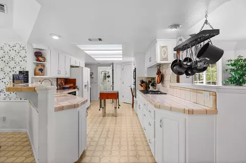 Kitchen - 32602 Three Oaks Dr, Shingletown, CA 96088 photo 5 of 7