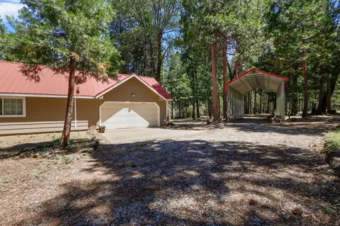 Exterior - 32602 Three Oaks Dr, Shingletown, CA 96088 photo 40 of 41