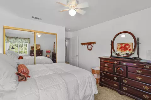 Bedroom - 32602 Three Oaks Dr, Shingletown, CA 96088 photo 4 of 5