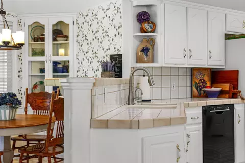 Kitchen - 32602 Three Oaks Dr, Shingletown, CA 96088 photo 6 of 7