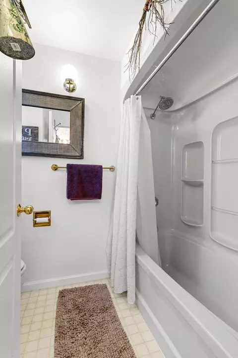 Bath - 32602 Three Oaks Dr, Shingletown, CA 96088 photo 3 of 6