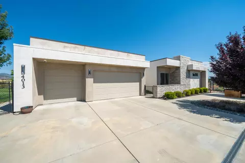 4013 Acadia Pl, Redding, CA 96001