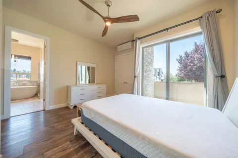 Bedroom - 4013 Acadia Pl, Redding, CA 96001 photo 4 of 5