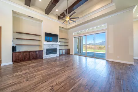 Living - 4013 Acadia Pl, Redding, CA 96001 photo 2 of 6