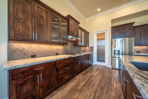 Kitchen - 4013 Acadia Pl, Redding, CA 96001 photo 4 of 5