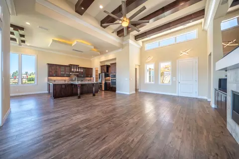 Living - 4013 Acadia Pl, Redding, CA 96001 photo 3 of 6