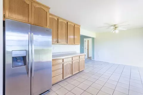 Kitchen - 1783 Record Ln, Redding, CA 96001 photo 2 of 2