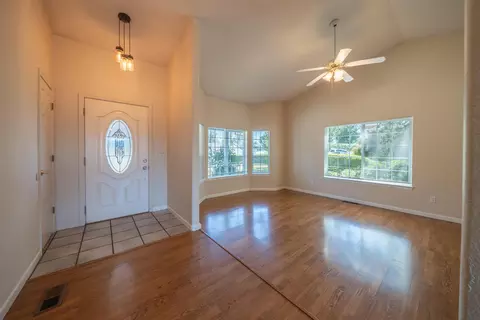 Living - 19226 Snowburst Ct, Redding, CA 96003 photo 1 of 8