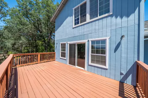 Exterior - 19226 Snowburst Ct, Redding, CA 96003 photo 3 of 13