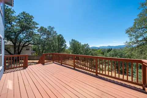 Exterior - 19226 Snowburst Ct, Redding, CA 96003 photo 2 of 13