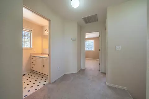 Entry Way - 19226 Snowburst Ct, Redding, CA 96003 photo 2 of 3