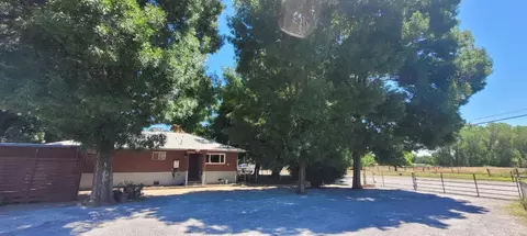 21092 Shelly Ln, Anderson, CA 96007