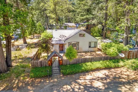 4421 Dunsmuir Ave, Dunsmuir, CA 96025