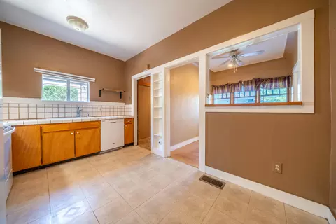 Kitchen - 1152 Willis St, Redding, CA 96001 photo 2 of 5