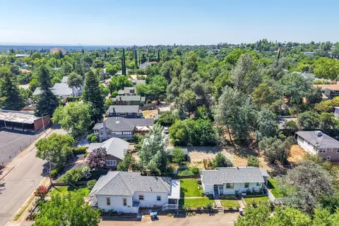 View/Area - 1152 Willis St, Redding, CA 96001 photo 6 of 10