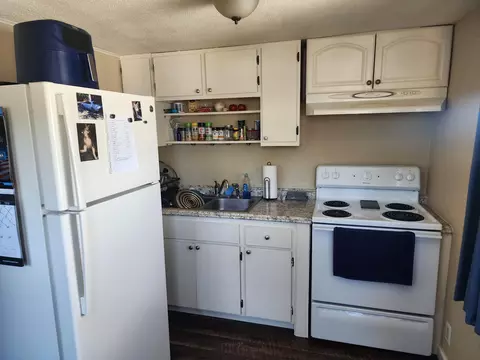 Kitchen - 1152 Willis St, Redding, CA 96001 photo 5 of 5
