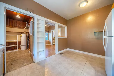 Entry Way - 1152 Willis St, Redding, CA 96001 photo 1 of 1