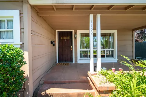 Exterior - 1152 Willis St, Redding, CA 96001 photo 2 of 17