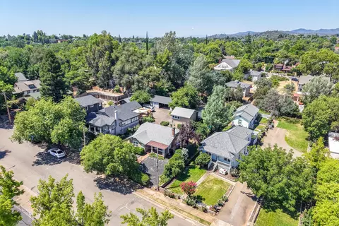 View/Area - 1152 Willis St, Redding, CA 96001 photo 1 of 10