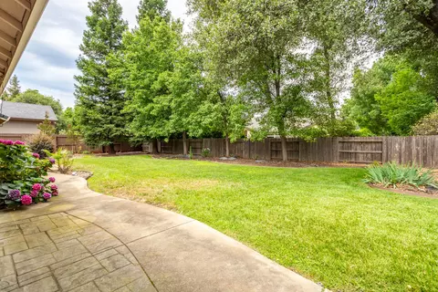 3048 Montana Sky Dr, Redding, CA 96002 photo 34