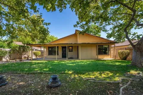 2048 Lazare Path, Redding, CA 96001 photo 17