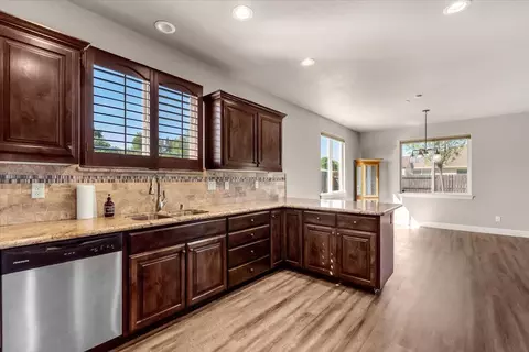 1560 Carl Ct, Red Bluff, CA 96080 photo 18