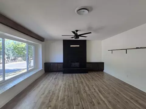 Living - 2045 Washington Ave, Red Bluff, CA 96080 photo 1 of 1