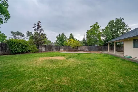 Exterior - 3066 Sunglow Dr, Redding, CA 96001 photo 7 of 14
