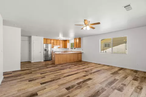 45 Tidmore Ln, Redding, CA 96003 photo 4