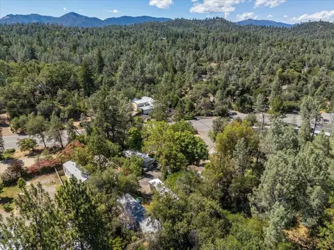 12125 Lake, Redding, CA 96003 photo 29