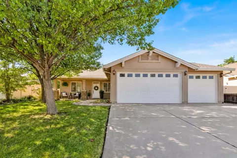 4178 Sunflower Dr, Redding, CA 96001