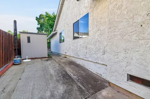 653 Brock Dr, Redding, CA 96003 photo 17