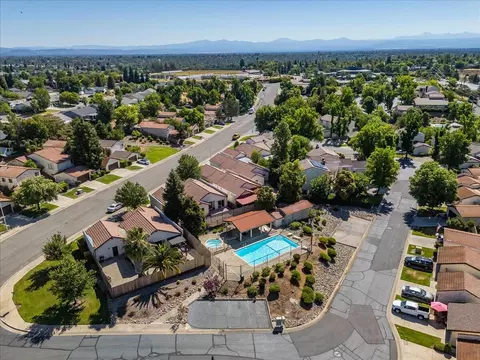 811 Tanglewood Dr, Redding, CA 96003 photo 36