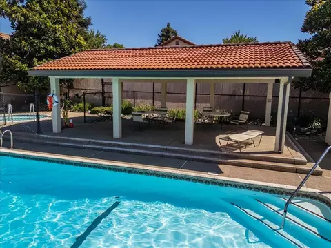 811 Tanglewood Dr, Redding, CA 96003 photo 33