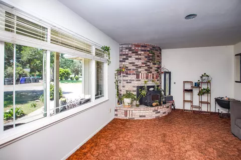Living - 21930 Parkway Dr, Red Bluff, CA 96080 photo 1 of 5