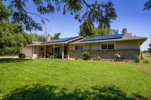 21930 Parkway Dr, Red Bluff, CA 96080