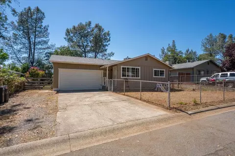 2422 Walton Ave, Shasta Lake, CA 96019