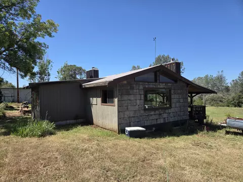 Exterior - 21590 Purple Pl, Manton, CA 96059 photo 2 of 11
