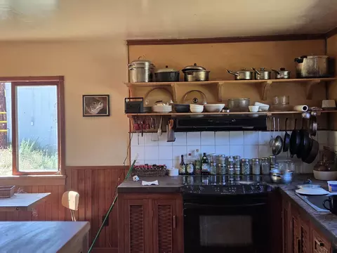 Kitchen - 21590 Purple Pl, Manton, CA 96059 photo 2 of 3